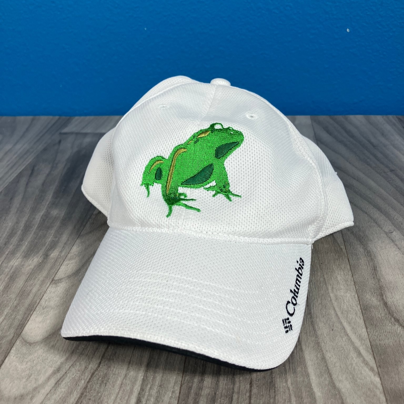 Columbia Hat Men's Adjustable White Green Frog Muddy Buddy Outdoor